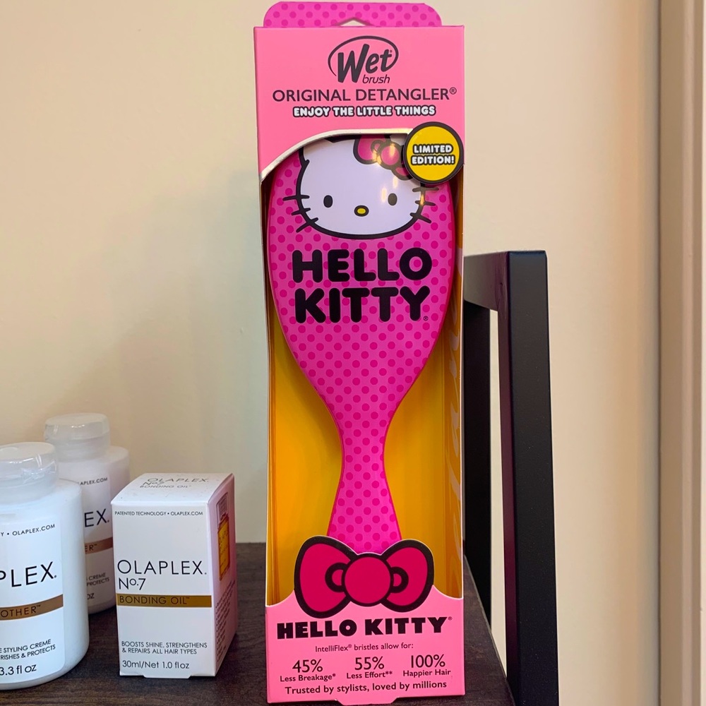 Hello Kitty Limited Edition Wet Brush